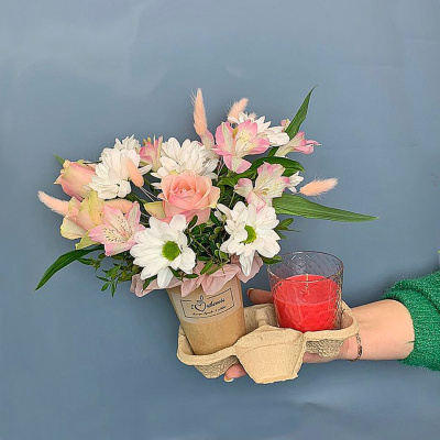 Сет "Ароматный". Набор стаканчики с цветами и аромасвечой 70341