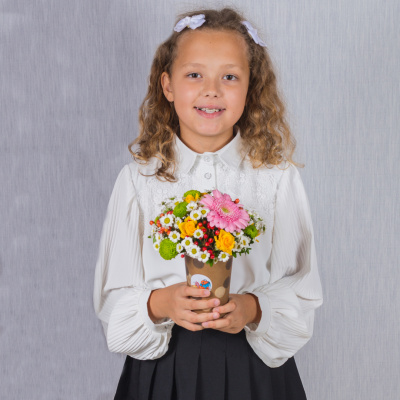 Школьный стаканчик с герберой N 38185 Школьный стаканчик с герберой N 38185