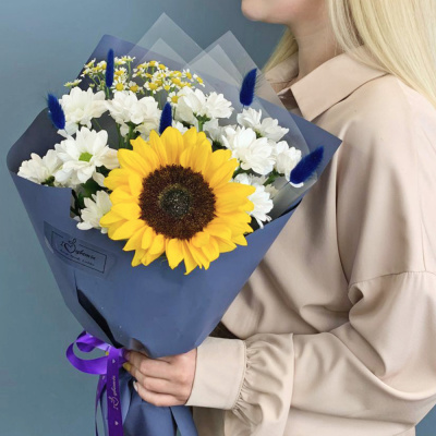 Букет с подсолнухом N 84694