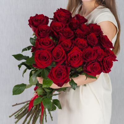 Букет из 25 Красных роз 60 см 7305 Букет из 25 Красных роз 60 см 7305