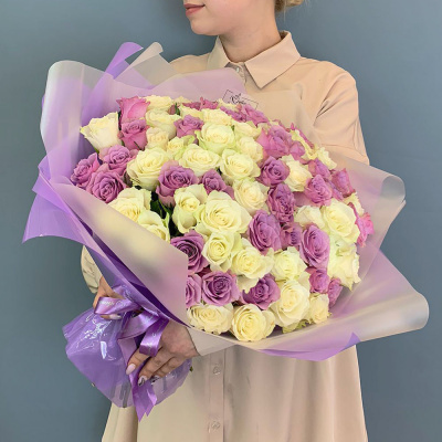 Букет 101 роза Кения в упаковке 29178-БФ Букет 101 роза Кения в упаковке 29178-БФ